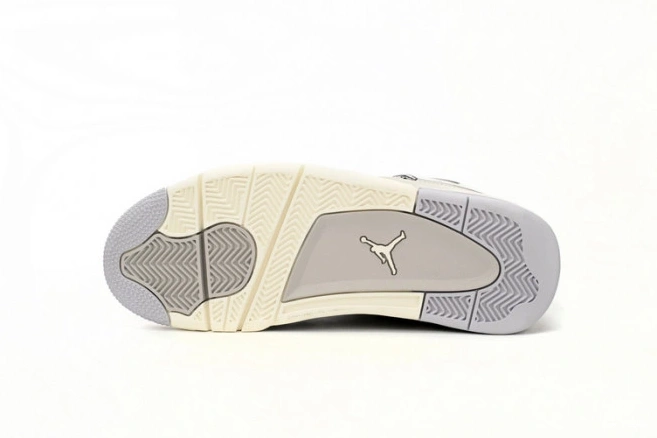 1st Kicks Shoes AQ9129-001 Jordan WMNS Moments Air 4 Frozen 0715
